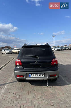 Внедорожник / Кроссовер Mitsubishi Outlander 2005 в 