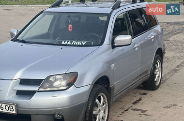 Позашляховик / Кросовер Mitsubishi Outlander 2003 в 