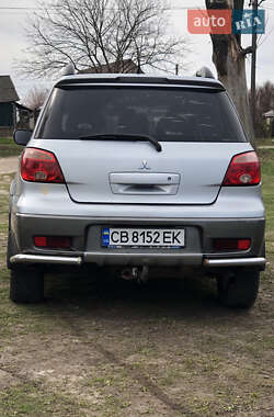 Внедорожник / Кроссовер Mitsubishi Outlander 2006 в 