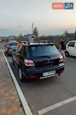 Внедорожник / Кроссовер Mitsubishi Outlander 2007 в 