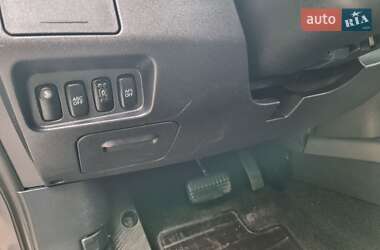 Внедорожник / Кроссовер Mitsubishi Outlander 2010 в 