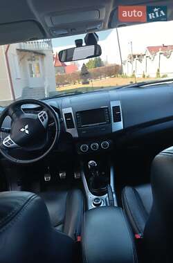 Позашляховик / Кросовер Mitsubishi Outlander 2008 в 