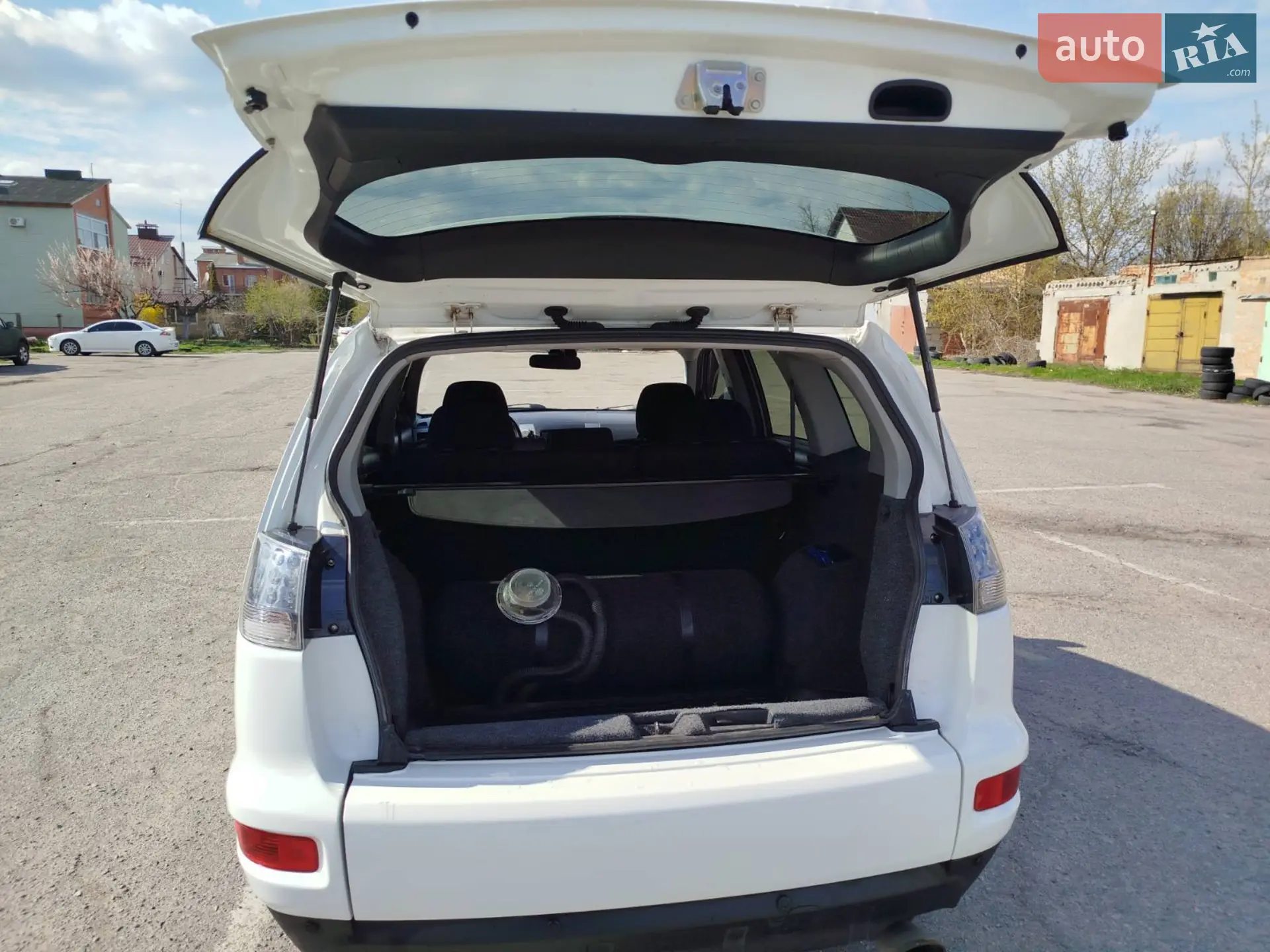 2010 Mitsubishi Outlander - мініатюра 19