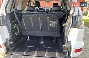 Позашляховик / Кросовер Mitsubishi Outlander 2009 в 