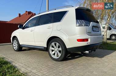 Позашляховик / Кросовер Mitsubishi Outlander 2009 в 
