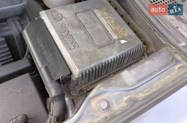 Позашляховик / Кросовер Mitsubishi Outlander 2006 в 