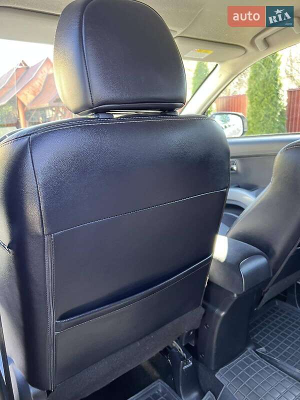 Внедорожник / Кроссовер Mitsubishi Outlander 2010 в Коломые