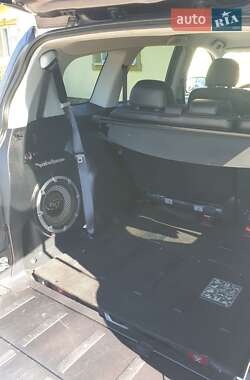 Внедорожник / Кроссовер Mitsubishi Outlander 2010 в 