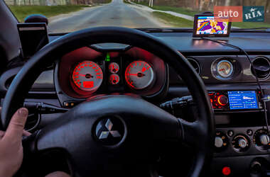Позашляховик / Кросовер Mitsubishi Outlander 2007 в 