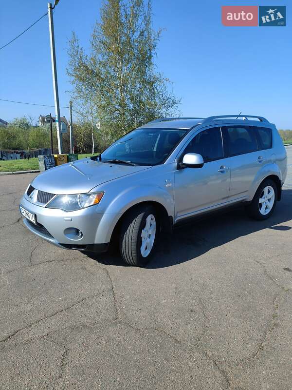 Внедорожник / Кроссовер Mitsubishi Outlander 2007 в Черкассах