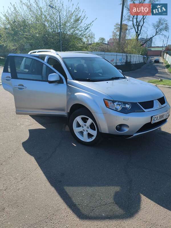 Внедорожник / Кроссовер Mitsubishi Outlander 2007 в Черкассах