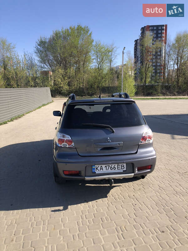 Позашляховик / Кросовер Mitsubishi Outlander 2006 в Ірпені