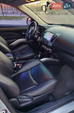 Внедорожник / Кроссовер Mitsubishi Outlander 2007 в 