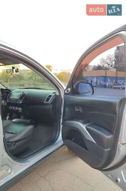 Внедорожник / Кроссовер Mitsubishi Outlander 2007 в 