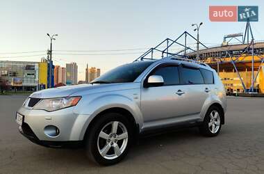 Внедорожник / Кроссовер Mitsubishi Outlander 2007 в 