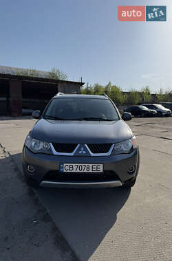 Внедорожник / Кроссовер Mitsubishi Outlander 2007 в 