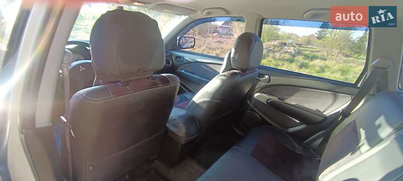 Внедорожник / Кроссовер Mitsubishi Outlander 2006 в Жмеринке фото 6 Внедорожник / Кроссовер Mitsubishi Outlander 2006 в Жмеринке