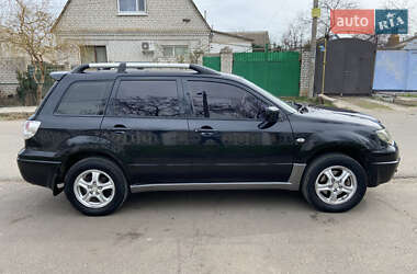 Позашляховик / Кросовер Mitsubishi Outlander 2003 в 