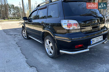 Внедорожник / Кроссовер Mitsubishi Outlander 2008 в 
