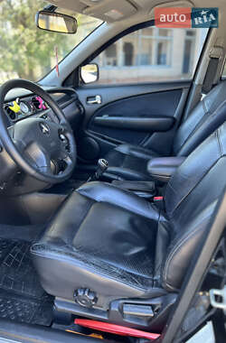 Внедорожник / Кроссовер Mitsubishi Outlander 2008 в 