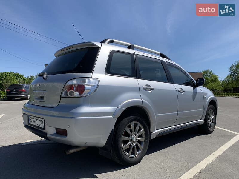 Внедорожник / Кроссовер Mitsubishi Outlander 2007 в Нетешине
