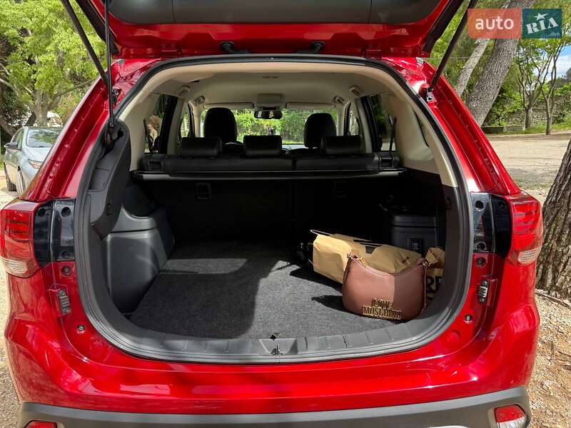 Позашляховик / Кросовер Mitsubishi Outlander 2021 в Ужгороді фото 6 Позашляховик / Кросовер Mitsubishi Outlander 2021 в Ужгороді