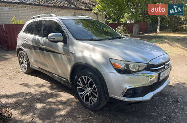 Внедорожник / Кроссовер Mitsubishi Outlander 2018 в Софиевской Борщаговке
