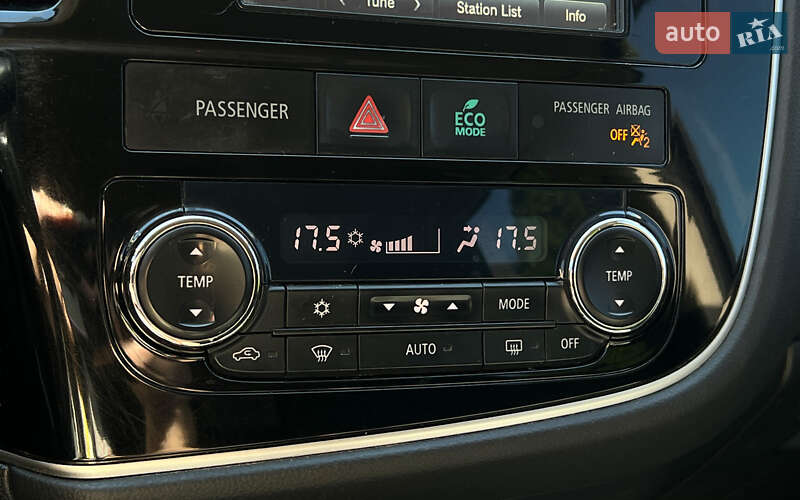 Позашляховик / Кросовер Mitsubishi Outlander 2013 в Львові