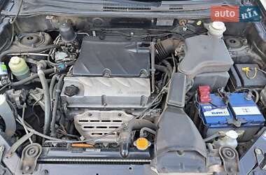 Внедорожник / Кроссовер Mitsubishi Outlander 2007 в 