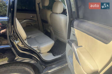 Внедорожник / Кроссовер Mitsubishi Outlander 2011 в 