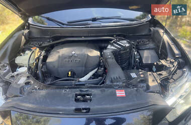 Внедорожник / Кроссовер Mitsubishi Outlander 2011 в 