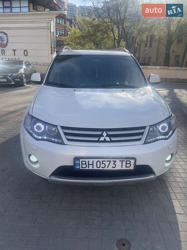 Mitsubishi Outlander 2008