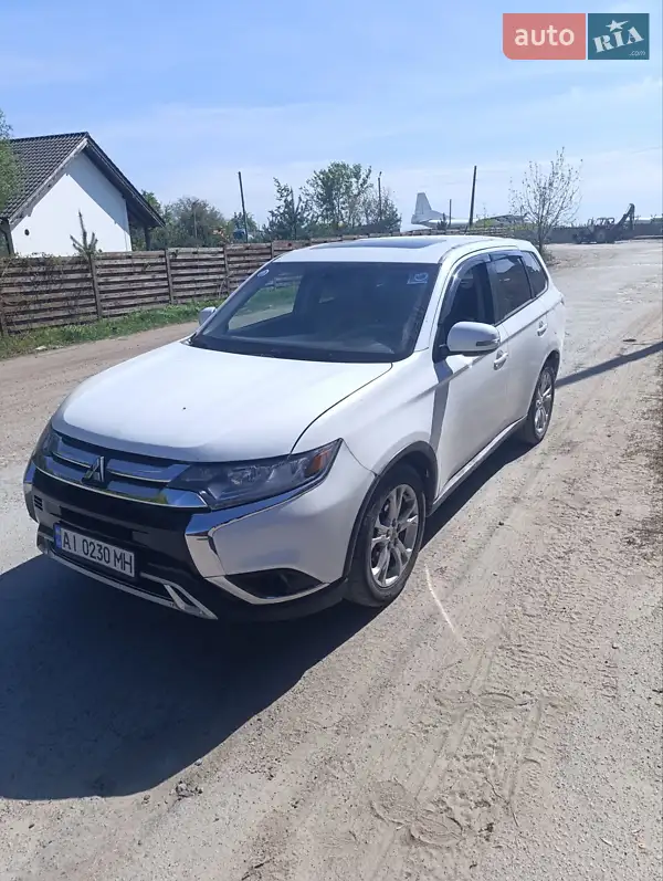 Mitsubishi Outlander 2013