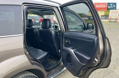 Внедорожник / Кроссовер Mitsubishi Outlander 2011 в 