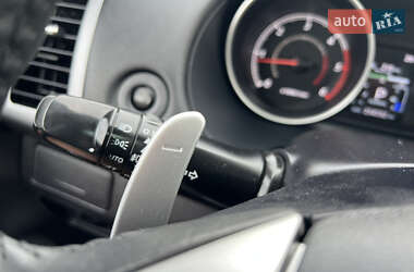 Внедорожник / Кроссовер Mitsubishi Outlander 2011 в 
