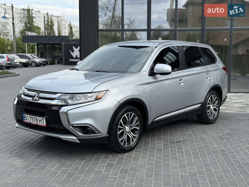 Mitsubishi Outlander 2016