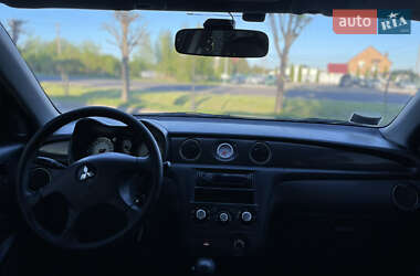 Позашляховик / Кросовер Mitsubishi Outlander 2008 в 