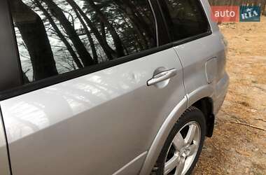 Внедорожник / Кроссовер Mitsubishi Outlander 2007 в 
