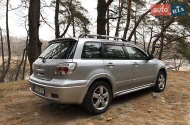 Внедорожник / Кроссовер Mitsubishi Outlander 2007 в 