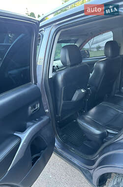 Внедорожник / Кроссовер Mitsubishi Outlander 2008 в 