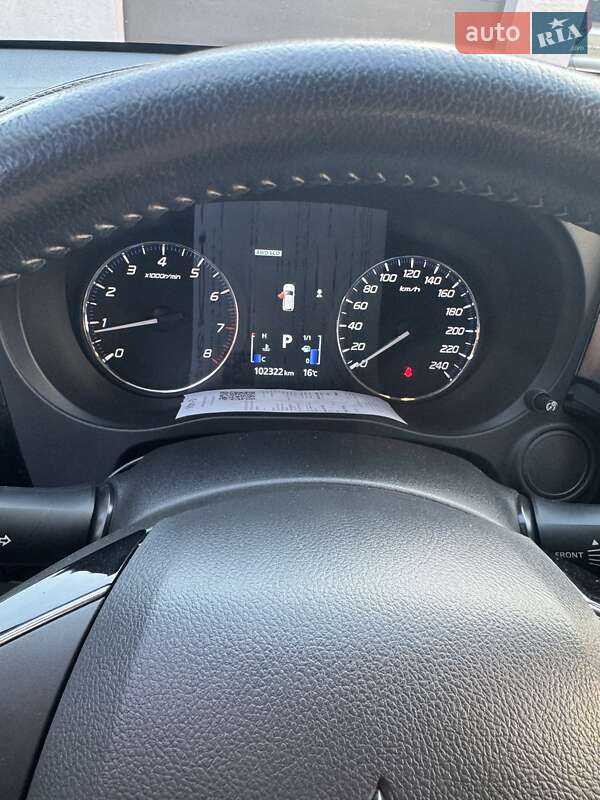 Внедорожник / Кроссовер Mitsubishi Outlander 2019 в Луцке