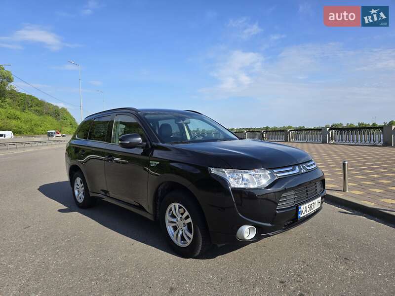 Позашляховик / Кросовер Mitsubishi Outlander 2014 в Києві фото 15 Позашляховик / Кросовер Mitsubishi Outlander 2014 в Києві