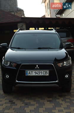 Позашляховик / Кросовер Mitsubishi Outlander 2010 в 