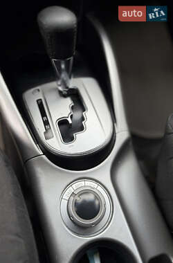 Внедорожник / Кроссовер Mitsubishi Outlander 2008 в 