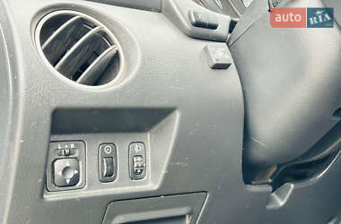 Внедорожник / Кроссовер Mitsubishi Outlander 2008 в 