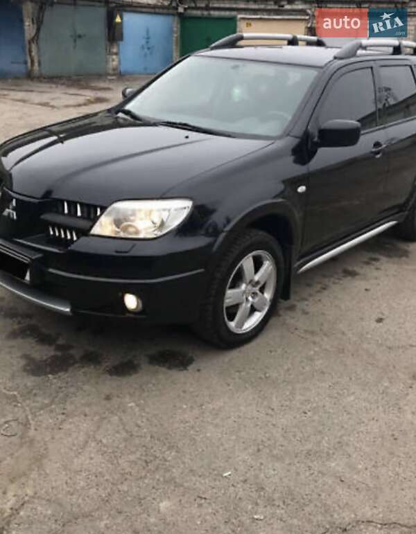 Внедорожник / Кроссовер Mitsubishi Outlander 2006 в Кременчуге фото 6 Внедорожник / Кроссовер Mitsubishi Outlander 2006 в Кременчуге