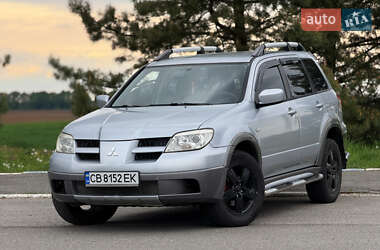 Позашляховик / Кросовер Mitsubishi Outlander 2006 в Мені