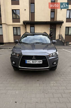 Внедорожник / Кроссовер Mitsubishi Outlander 2010 в Ковеле