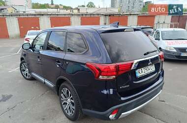 Позашляховик / Кросовер Mitsubishi Outlander 2018 в Києві