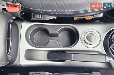 Внедорожник / Кроссовер Mitsubishi Outlander 2011 в 